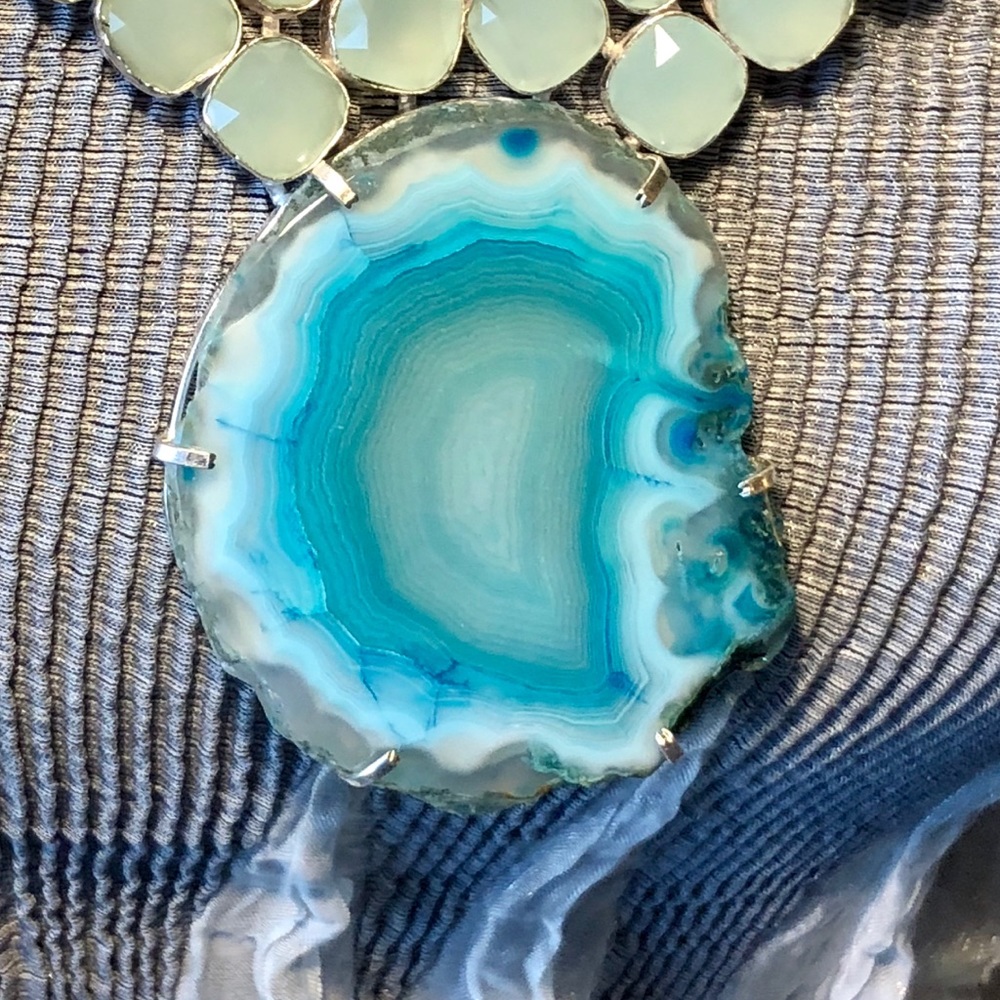 Robin's Nest Jewels Blue and Silver Necklace - Picture 2 of 8